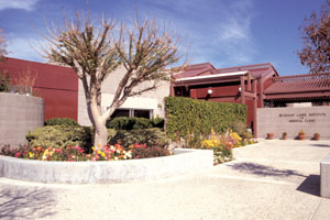 1986 Beckman Laser Institute_UCIhealth