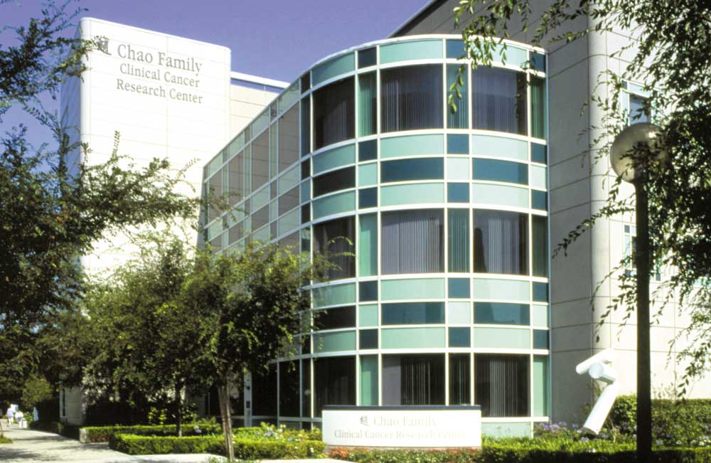 1997-ChaoFamilyCancerCenter_UCIimagearchives